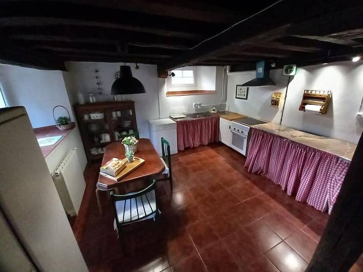 Casa rural para 15 personas, con vistas y jardín, Se admiten mascotas en Hermandad de Campoo de Suso - 4