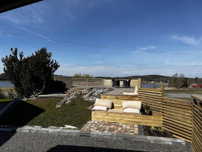 Villa för 7 Personer, med Terass samt Trädgård och Sjöutsikt i Södra Sverige