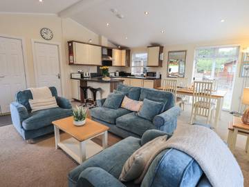 Lodge for 4 People in Cumbria, North West England, Photo 2