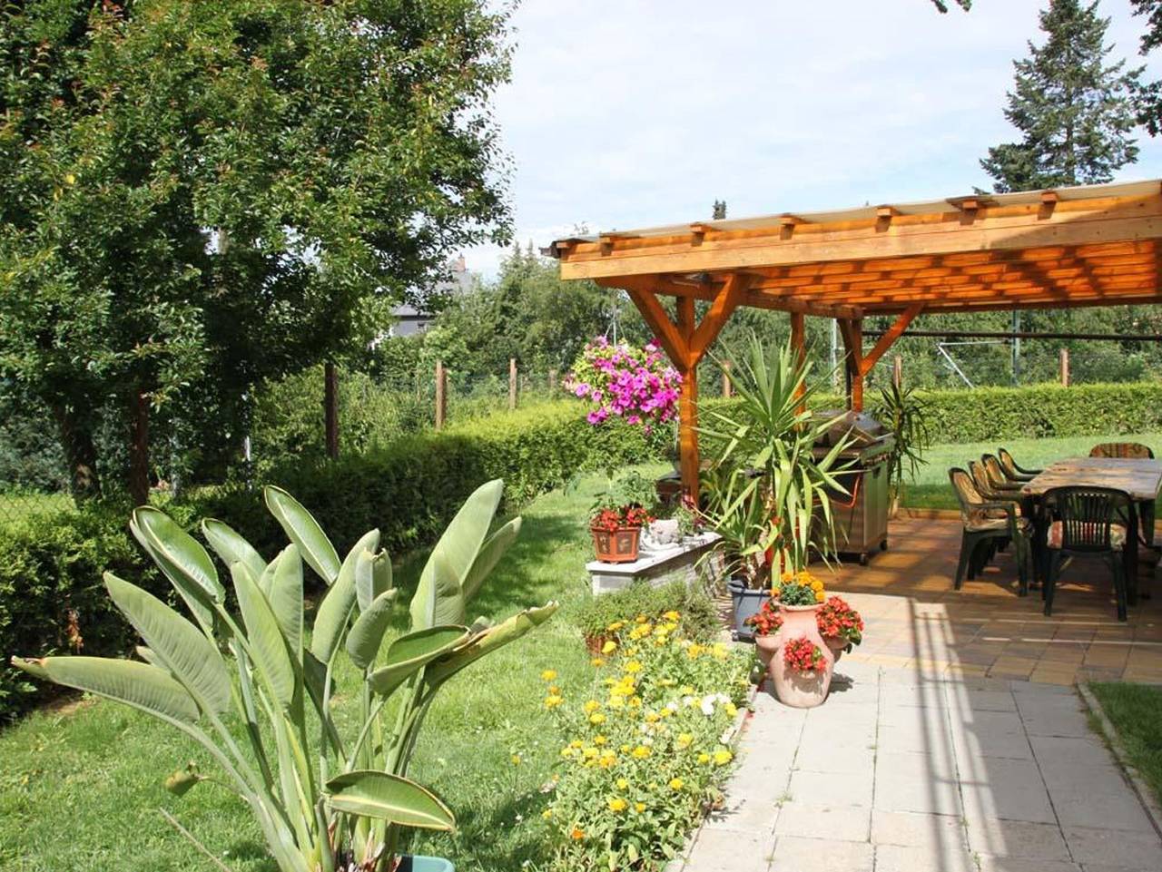 Ganze Ferienwohnung, Pension & Restaurant Gockescher Hahn - Familienzimmer 2, Dusche, Wc in Pöhl, Chemnitz und Umgebung