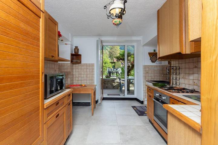 Gîte pour 7 personnes, avec terrasse et jardin, animaux acceptés dans Cirque de Saint Même - 2