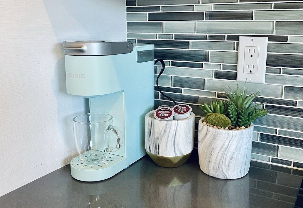 Spacious & Elegant Seattle Gem Private Rooftop Retreat in West Seattle, Seattle