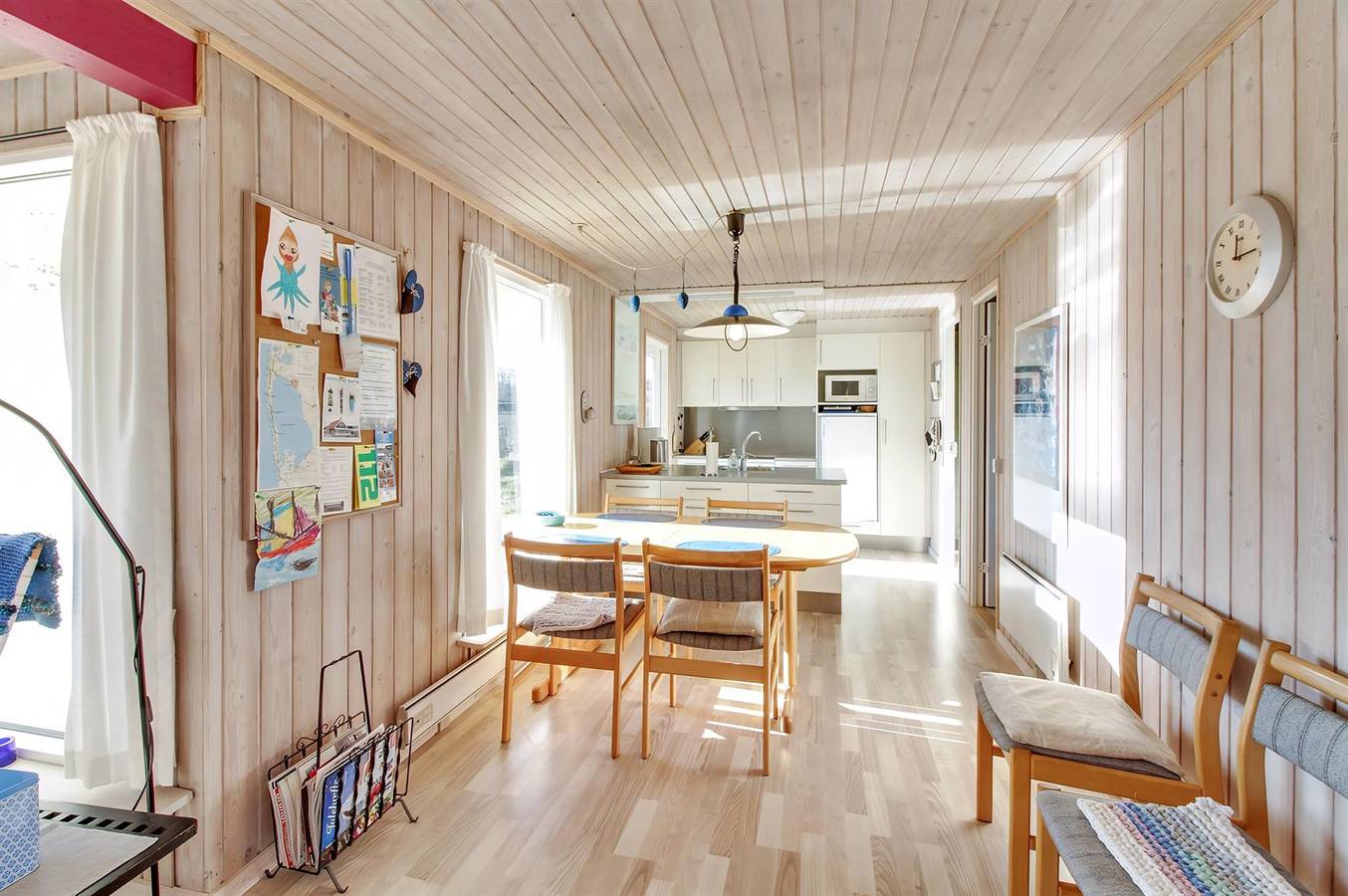 Stunning home in Hvide Sande w/ Wifi and 3 Bedrooms in Bjerregård, Holmsland Klit