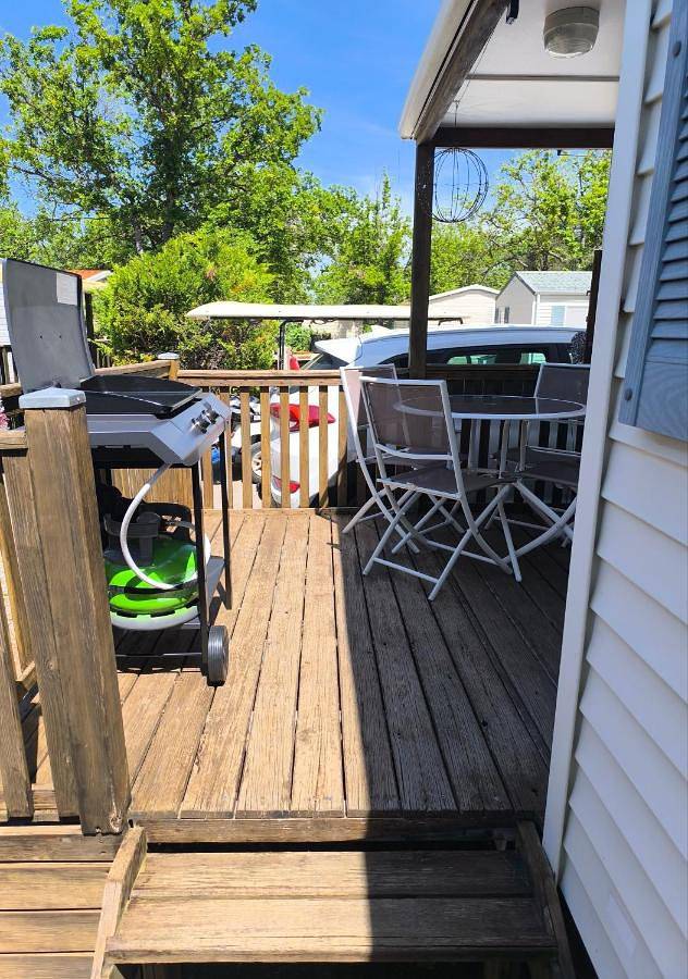 Camping pour 4 personnes, avec terrasse