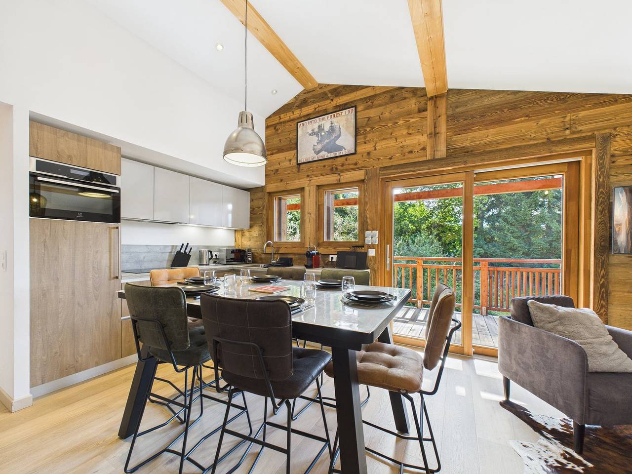 Entire apartment, Les Gets - Lovely apartment with balcony and fireplace near the slopes in Les Gets, Les Portes du Soleil