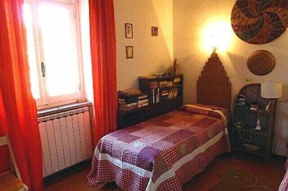 Bonito chalet con piscina privada a 300 metros del mar, aparcamiento privado, jardín in Ladispoli, Provincia de Roma