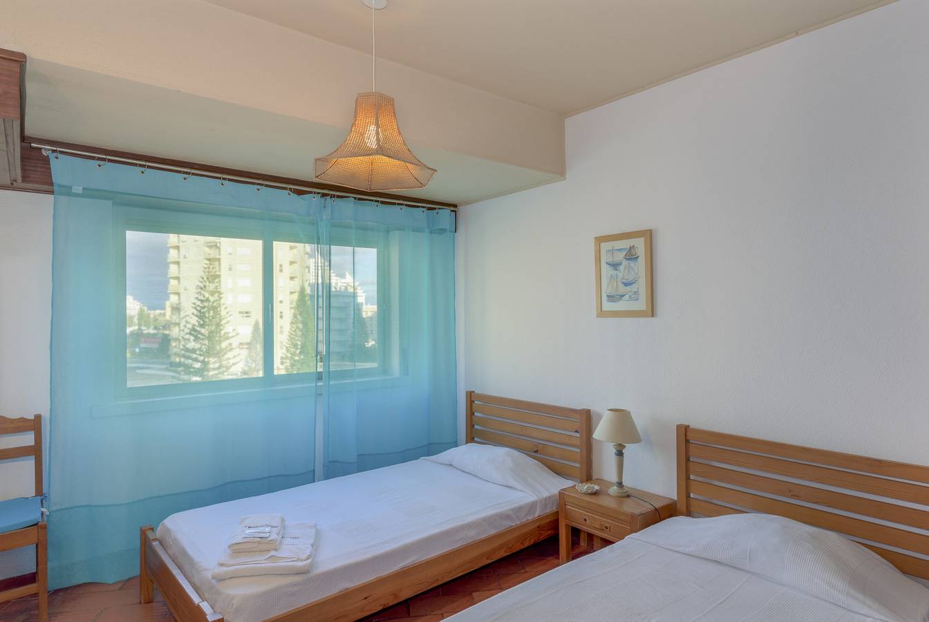 Ganze Wohnung, Ferienwohnung für 4 Personen mit Balkon in Armação de Pêra (costa), Faro Distrikt