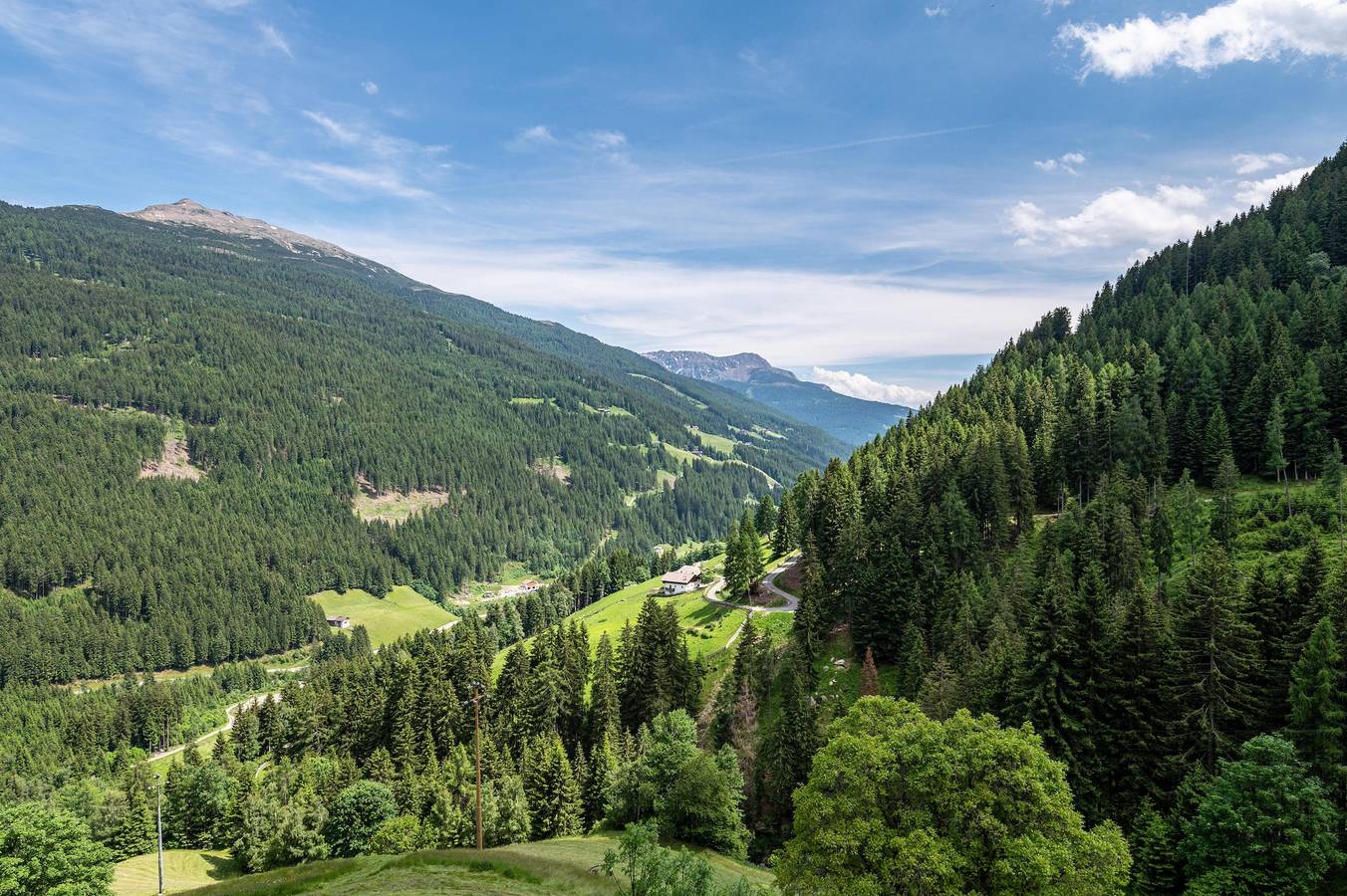 Ganze Wohnung, Ferienwohnung 'Eggerhof Im Sarntal' mit Bergblick und Balkon in Sarntal, Sarntaler Alpen