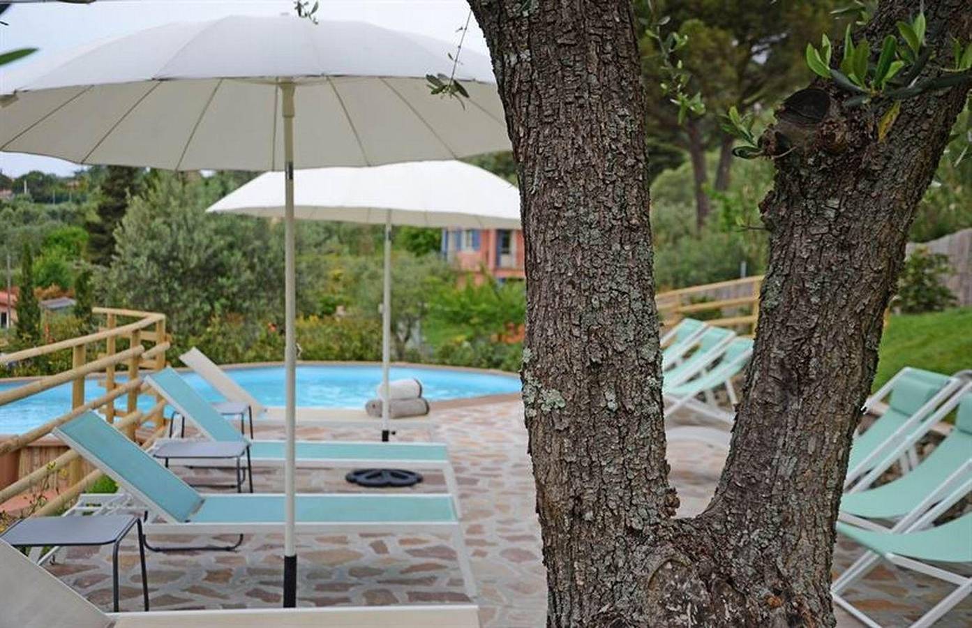 Ganze Ferienwohnung, Ferienwohnung "Gina4" mit Gemeinschaftspool in Massarosa, Italienische Riviera