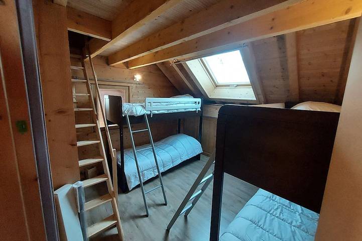 Location de vacances pour 12 personnes, avec jardin et balcon à Le Noyer - 3