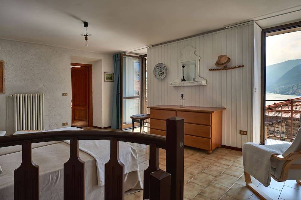 Holiday Home Como Lake-Casa Sibiel-Typical Italian house in Faggeto Lario, Comosøen