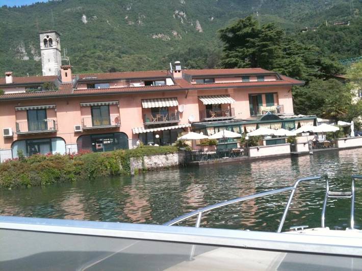 Appartamento per 7 persone, con panorama e vista lago nonché balcone a Lovere