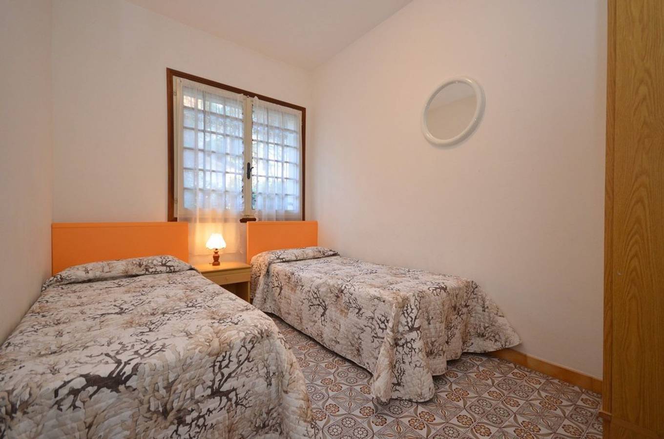 Charmante Villa mit schönem Garten in Lignano Pineta, Lignano Sabbiadoro