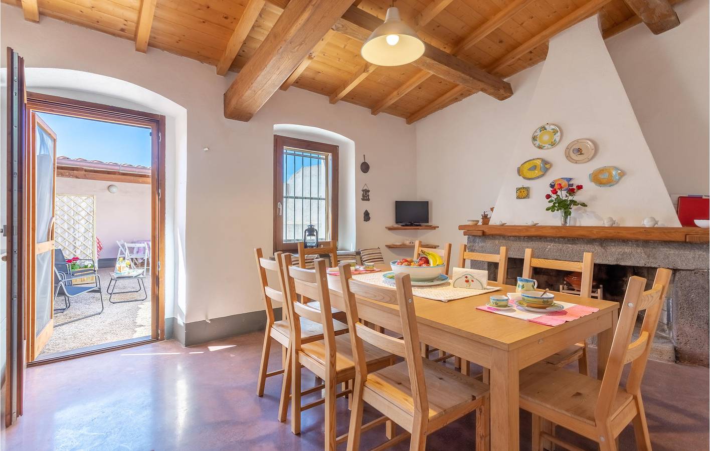 Geräumiges Apartment mit Aussicht, AC & WiFi, Nähe Milis in Milis, Sardinien