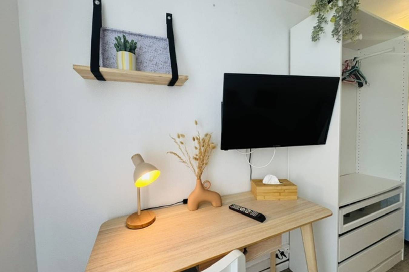 Studio entier, Charmant studio pour deux au cœur de Caen in Caen, Région de Caen