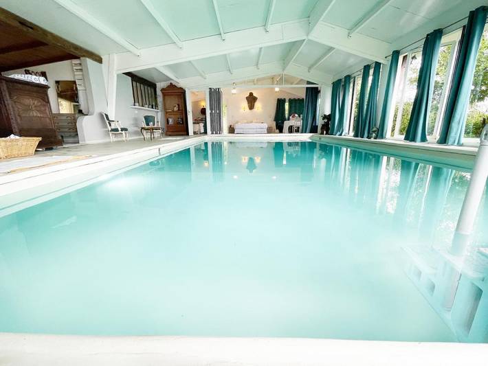 Location de vacances pour 3 personnes, avec Terrasse et Jardin ainsi que Piscine et Vue à Marais-Vernier (Eure) - 3