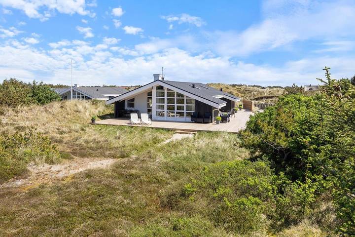 Villa für 6 Personen, mit Balkon/Terrasse und Whirlpool sowie Sauna in Søndervig