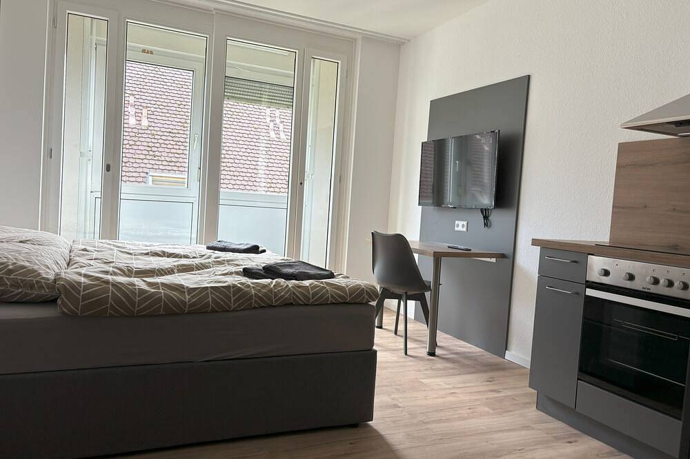 Ganze Wohnung, Apartment mit Küche und Badezimmer in Leimen, Rheinebene