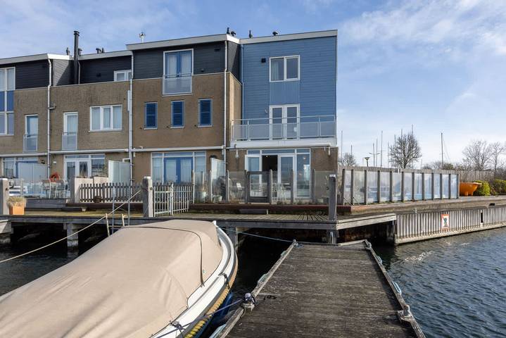 Ferienhaus für 8 Personen, mit Garten und Seeblick in Kortgene