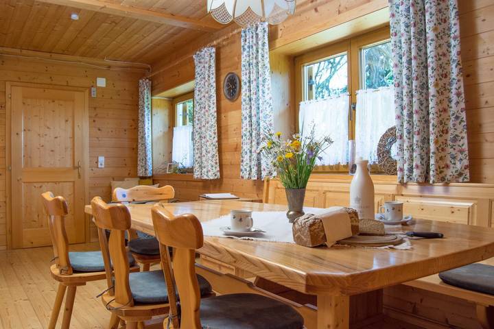 Berghütte für 8 Personen, mit Terrasse - 1