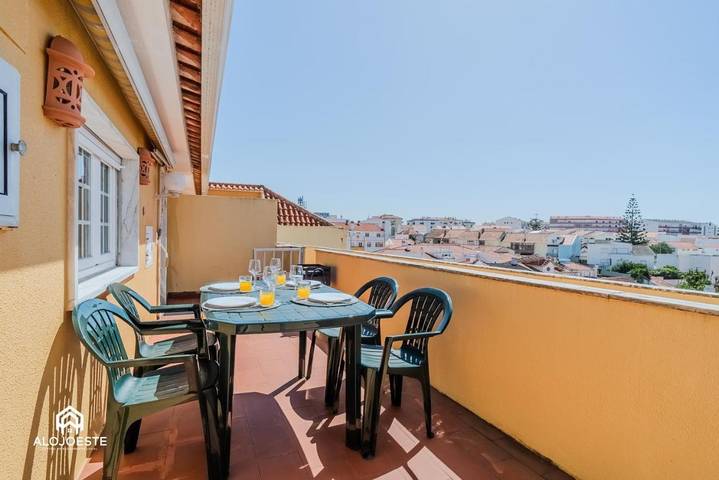 Apartamento de férias para 4 pessoas, com vista e terraço em Torres Vedras