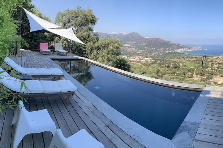 Villa pour 8 personnes, avec jardin et terrasse à Corbara