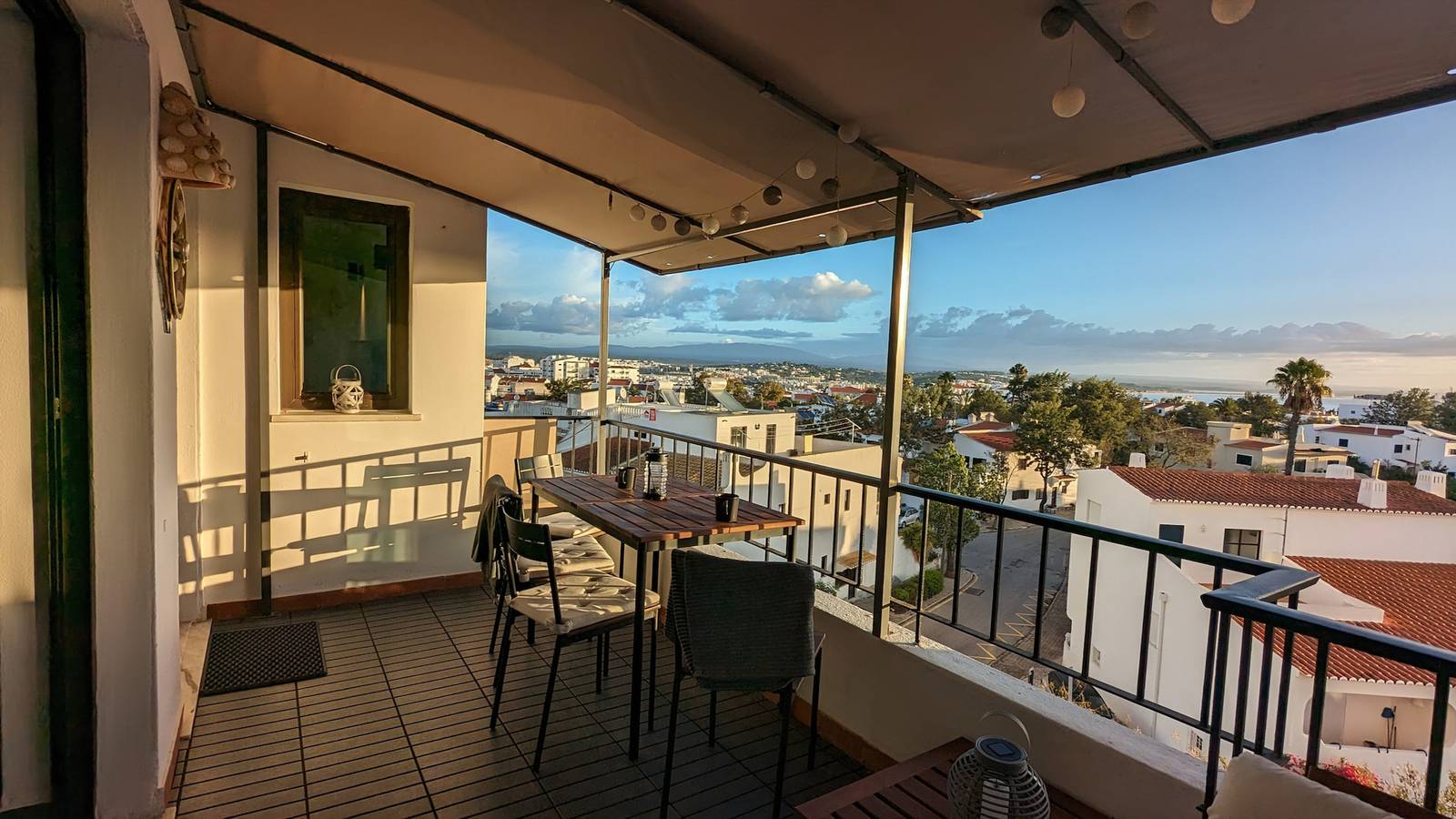 Appartement entier, Lagood, eine moderne Traumwohnung mit Blick auf die Bucht von Lagos, für 2 in Santa Maria, Lagos
