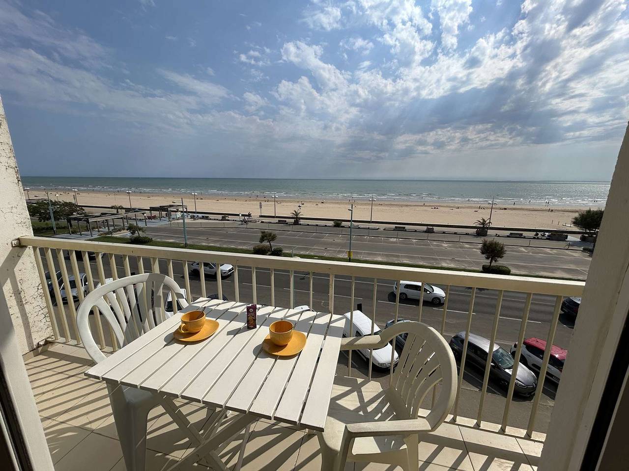 Entire apartment, Apartment sea view - 4 guests in Saint-Jean-de-Monts, Vendée