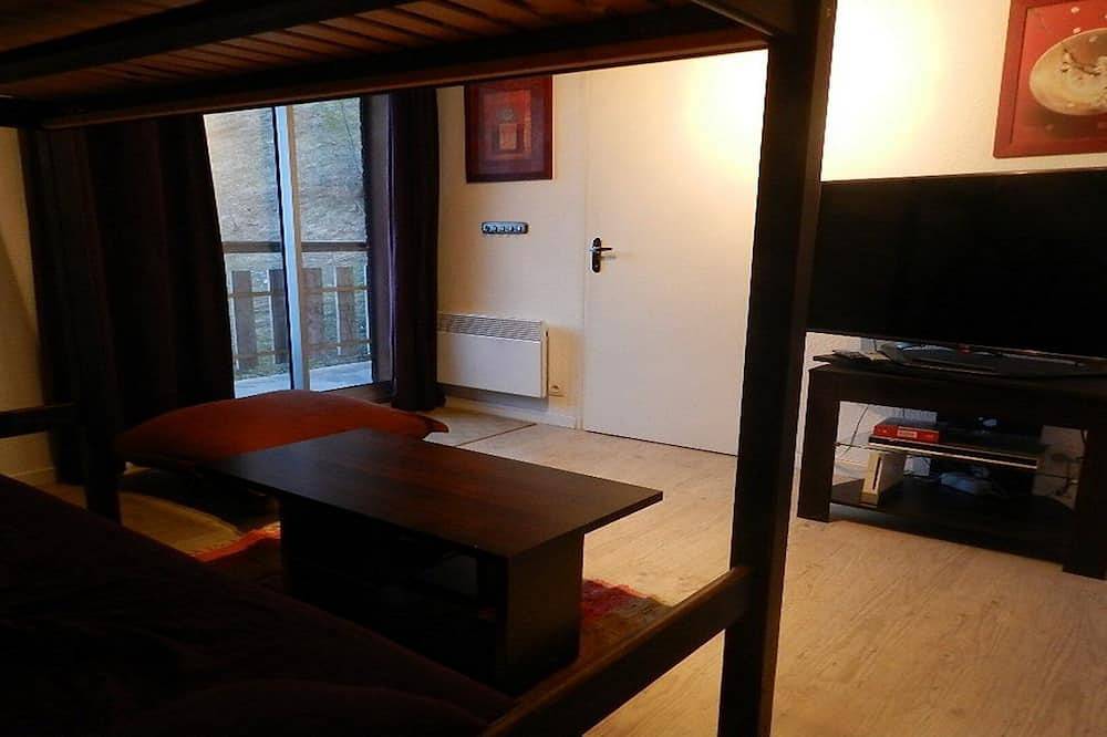 Apartamento entero, Apartamento para 8 personas a pie de pistas y comercios. in La Foux d'Allos, Allos