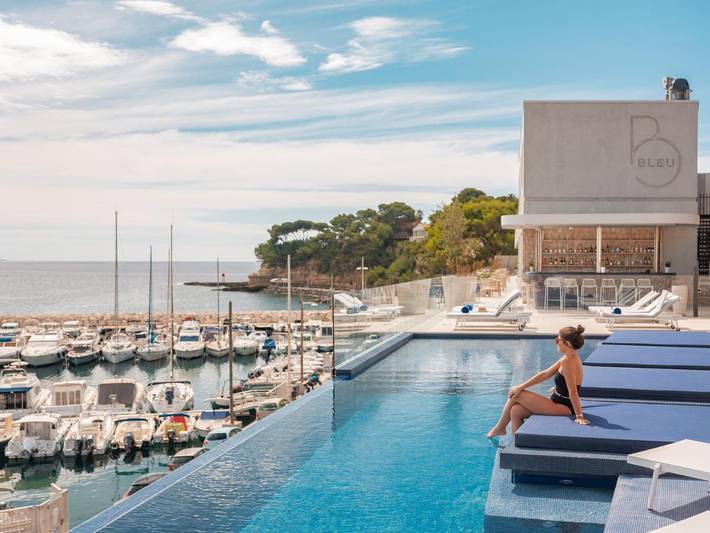 Hôtel pour 2 personnes, avec vue et piscine ainsi que sauna et terrasse, animaux acceptés à Carry-le-Rouet