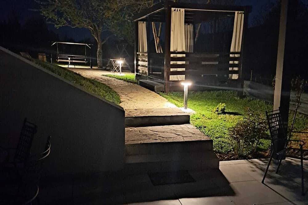 Ganze Wohnung, Dvosobni suite u potkrovlju - Room 6 - Plitvice Falls Cottage in Smoljanac, Plitvicer Seen