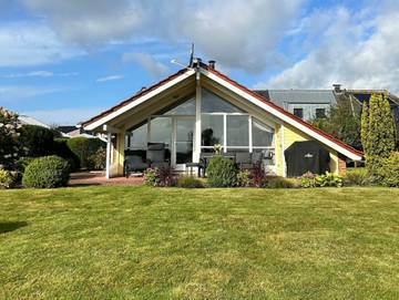 Ferienhaus mit Meerblick für 4 Personen, mit Sauna und Garten sowie Ausblick und Terrasse, kinderfreundlich in Kappeln & Umgebung