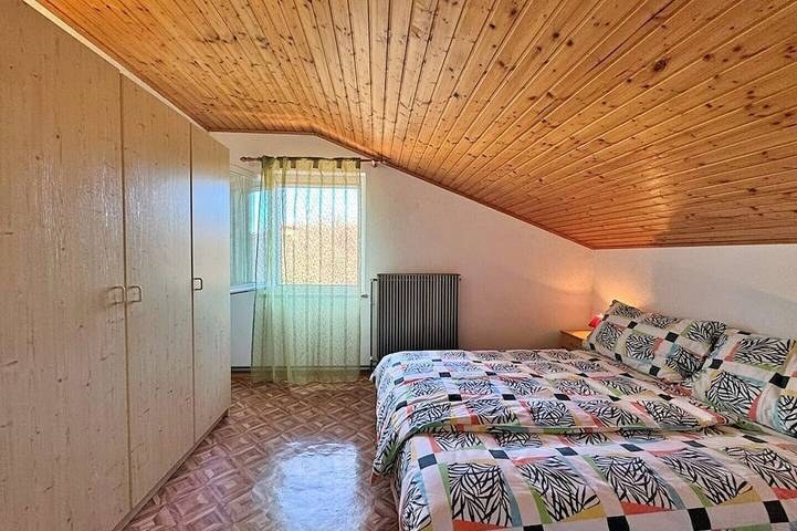 Ganze Wohnung, Apartment Pavle 3 - ruhige Lage, Meerblick, Haustiere erlaubt, Garten, Grill, kostenlose Parkplätze in Malinska-Dubašnica, Krk
