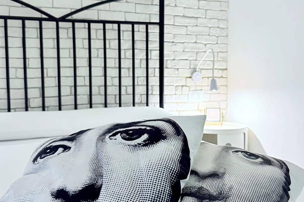 Entire apartment, Medieval Charm in the Heart of Pinerolo in Pinerolo, Turin Province