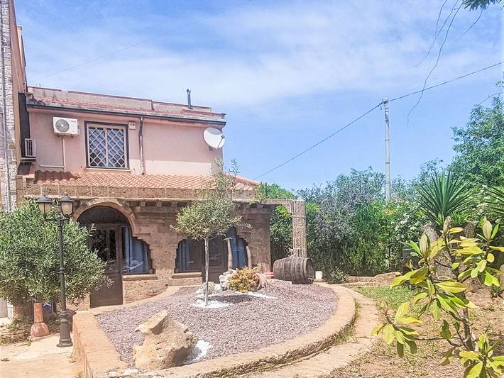 Vacation rental for 10 people in Palermo Province