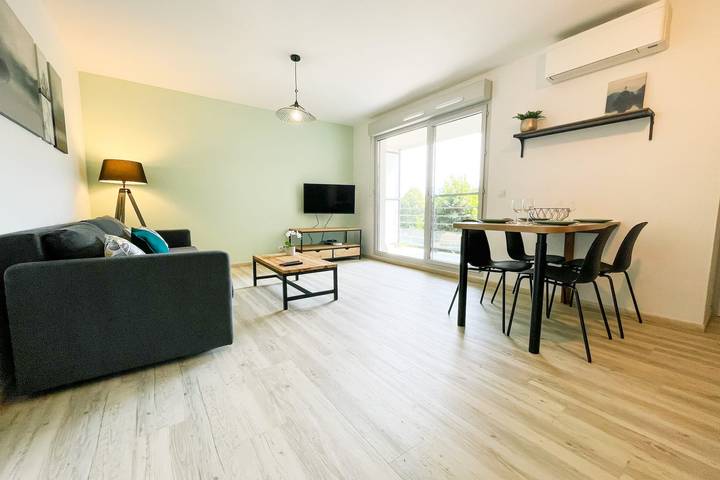 Entire apartment, #Fr | Terrace on Montbonnot🌺 - Inovallée - T2 in Montbonnot-Saint-Martin, Isère