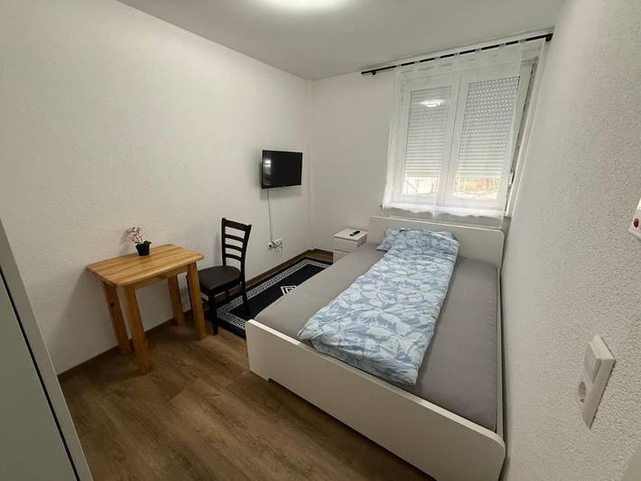 Gîte pour 3 personnes, avec terrasse et piscine à Winnenden - 3