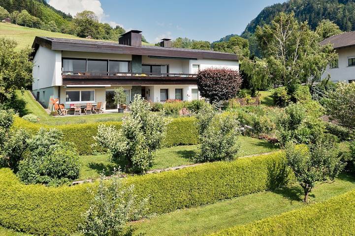 Ferienhaus für 15 Personen, mit Balkon und Garten in Bludenz