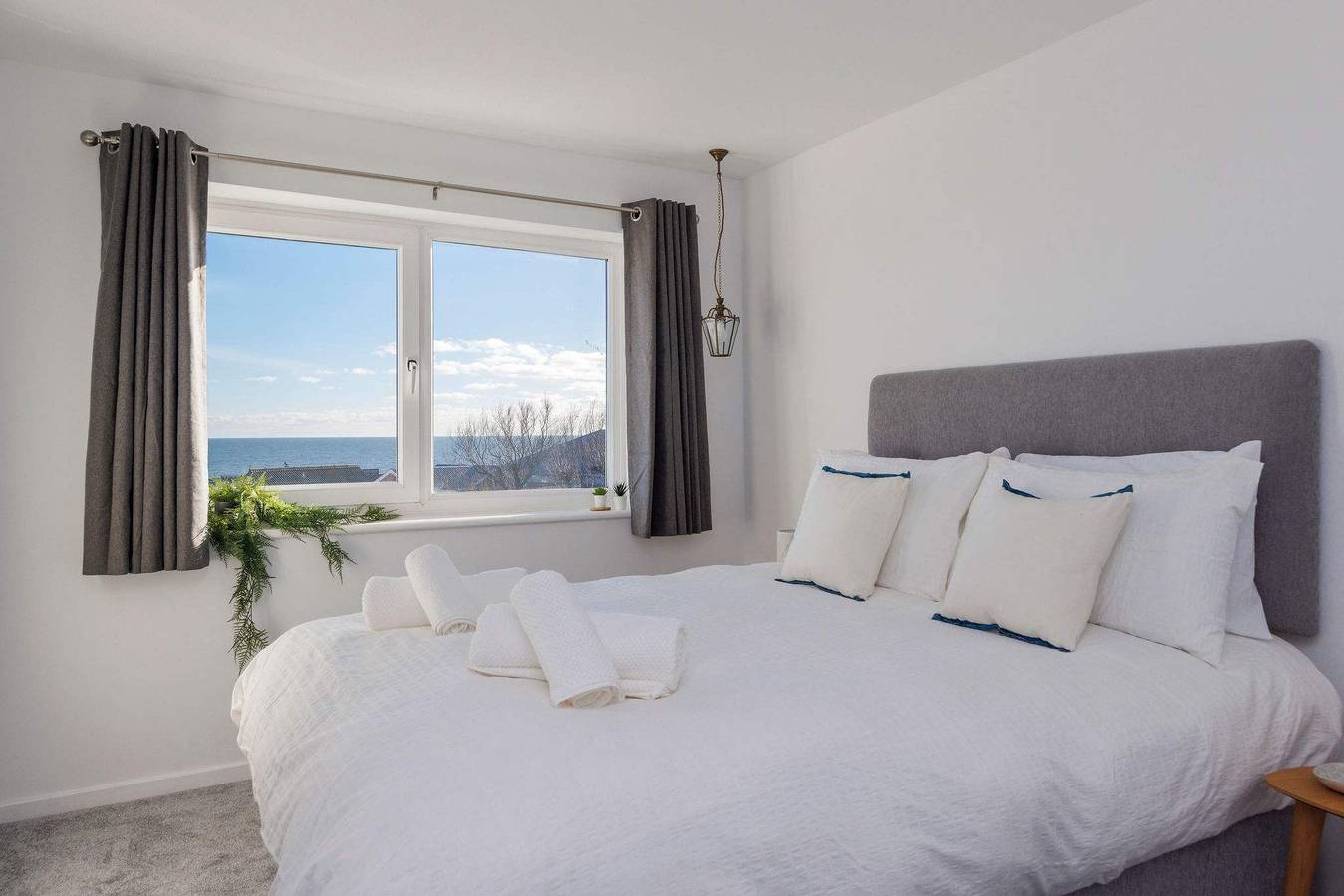 Beautifully Refurbished 4-Bed Beachside Retreat in Selsey, Sussex de l'Ouest