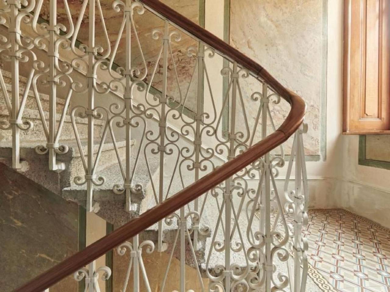 Ganze Wohnung, Tourelles in La Chaux-de-Fonds, Drei-Seen-Land