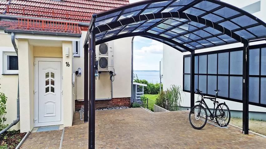 Ferienhaus für 8 Personen, mit Sauna und Garten sowie Terrasse in Sassnitz - 2