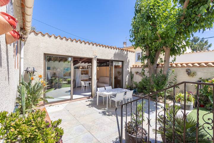 Location de vacances pour 6 personnes, avec jardin, adapté aux familles à Villemolaque