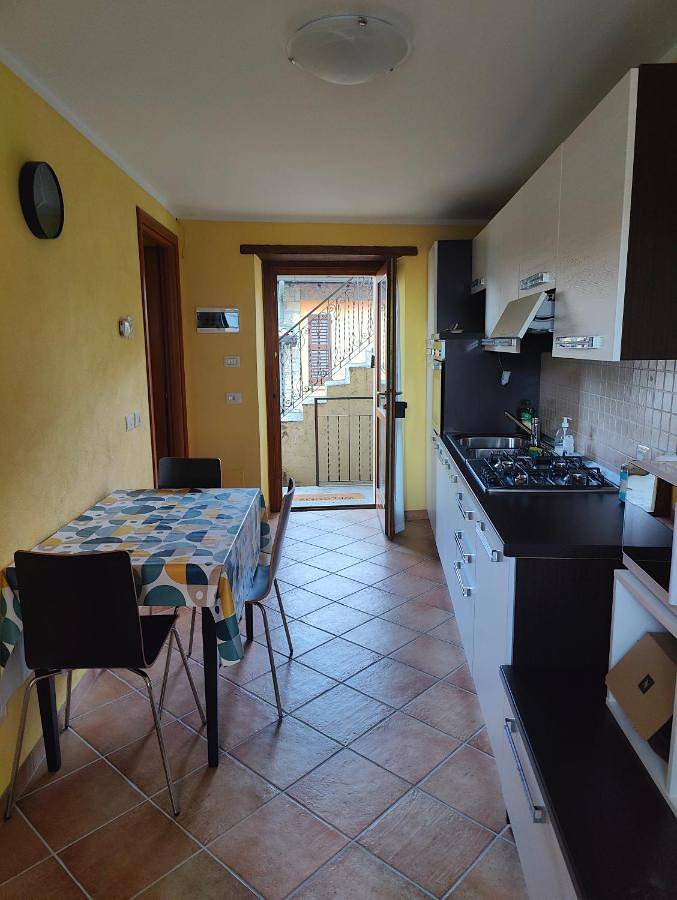 Gîte pour 4 personnes, avec balcon dans Massino Visconti - 4