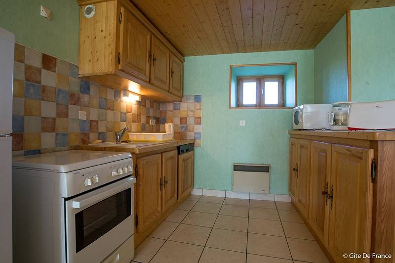 Gîte de charme de 70m2 avec parking, jardin et internet - 2.5km de Valz-sous-Châteauneuf in Saint-Jean-Saint-Gervais, Région de Besse-et-Saint-Anastaise