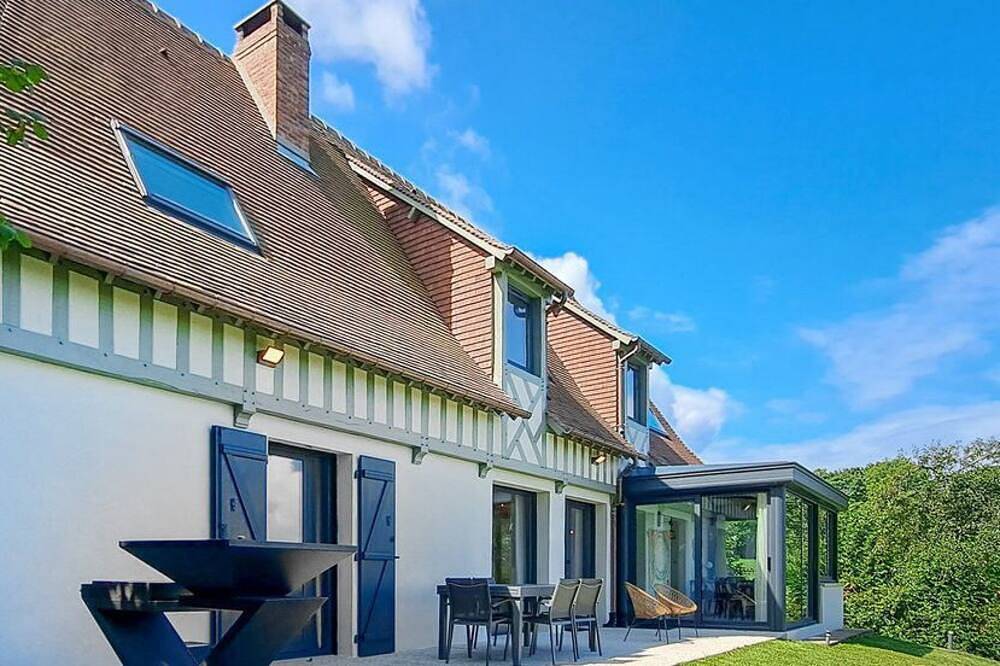 Villa Biloba - vue mer et accès plage, 10 Personnes in Cricquebœuf, Région de Lisieux
