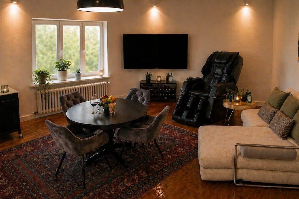 Apartamento entero, Elegant Altbau Loft | 2Br near Hbf with Private Outdoor Space in Bielefeld, Renania del Norte-Westfalia