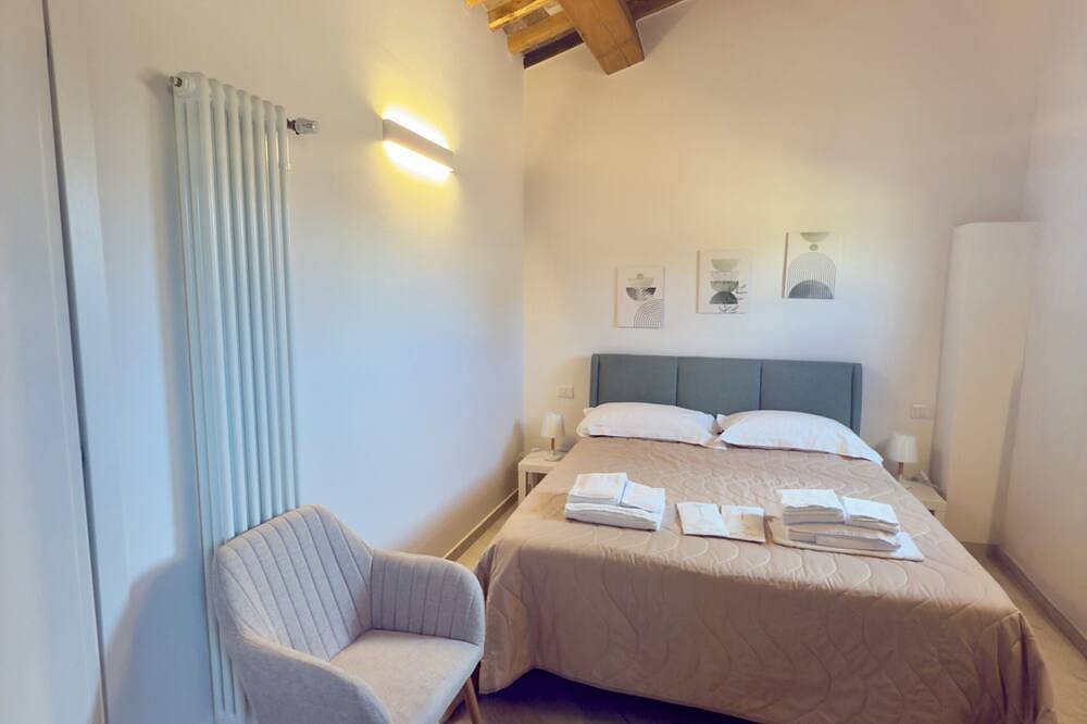 La Dimora di Roberta is located within walking distance of the Fortress and the historic center. in Montalcino, Val d'Orcia