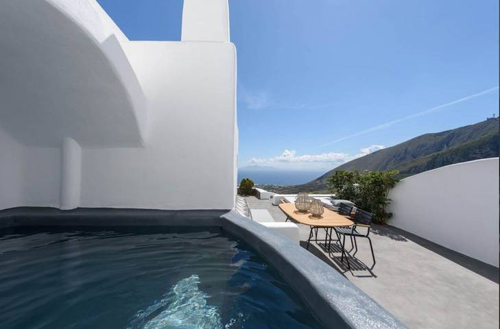 Ferienhaus für 6 Personen, mit Meerblick und Balkon sowie Terrasse und Garten