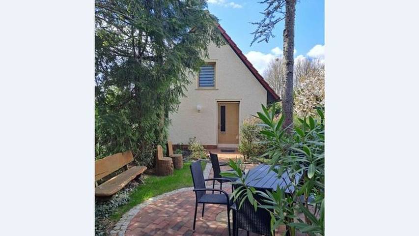 Ferienwohnung für 5 Personen, mit Garten, kinderfreundlich in Möllenhagen