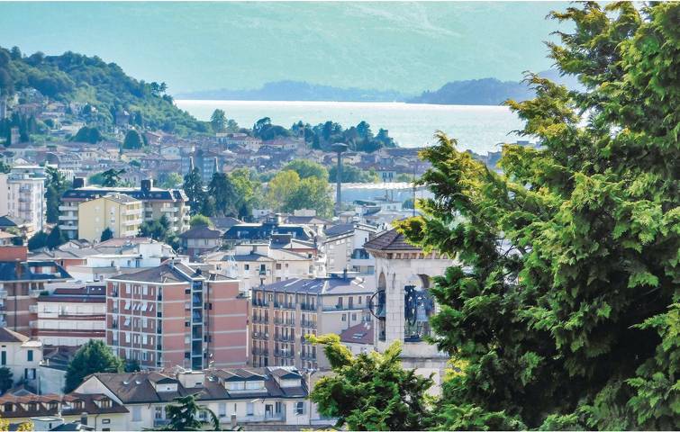 Ferienwohnung für 4 Personen, mit Terrasse und Pool in Comune di Luino - 4